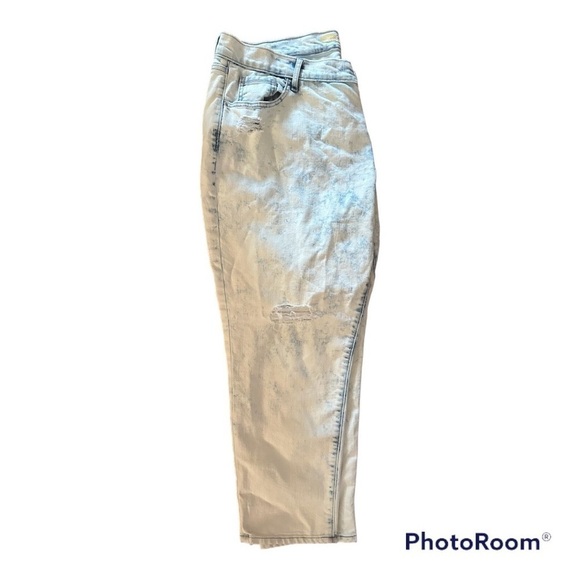 Old Navy Acid Stone Wash Distressed Boyfriend Jeans - Picture 4 of 9